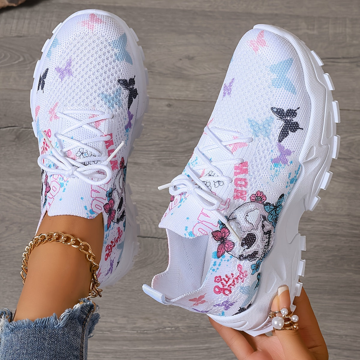 Women's Breathable Fabric Casual Sneakers Low Top Lace-Up Running Shoes