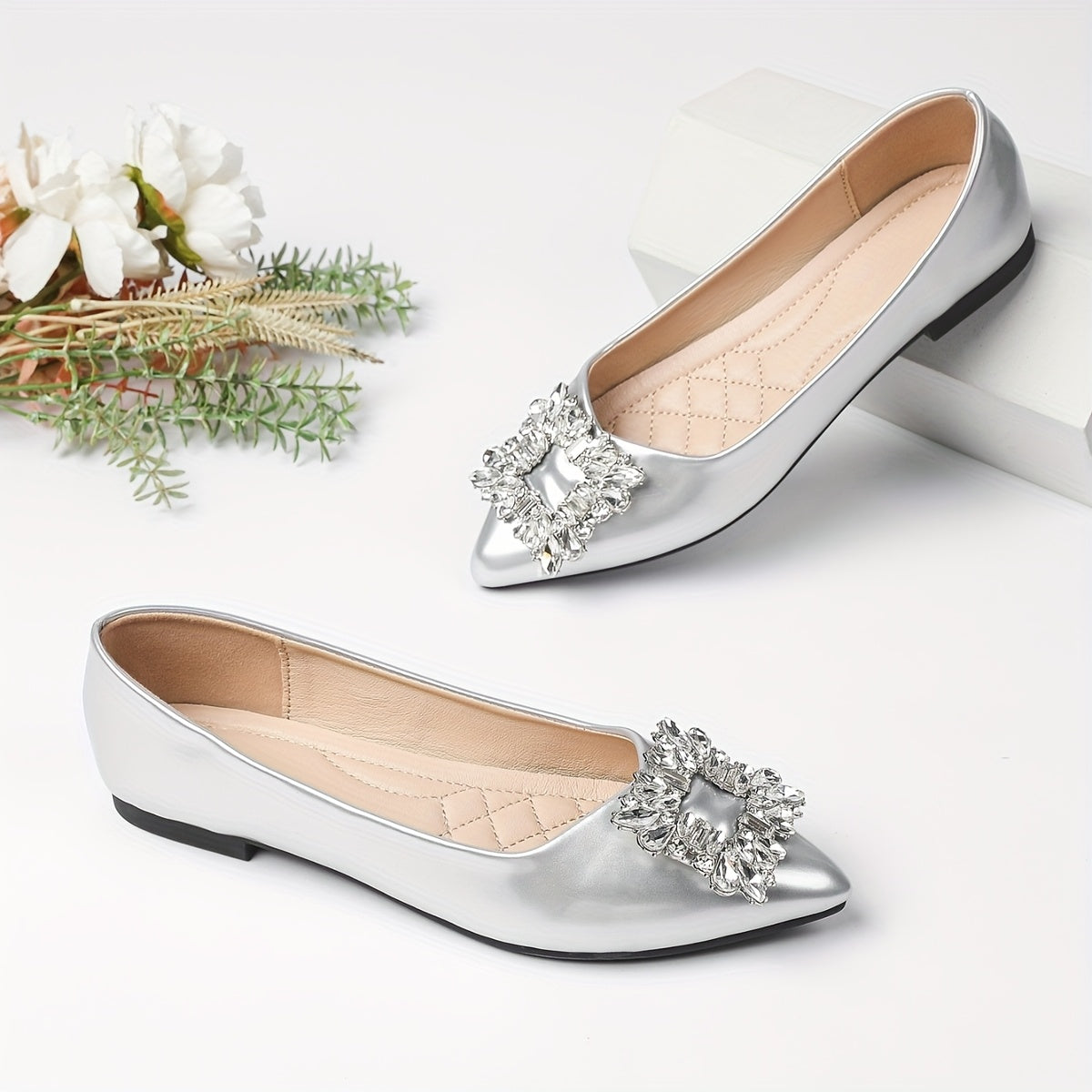 Women's Silvery Flat Thick-Heeled Shoes With Pointed Toe and Rhinestones