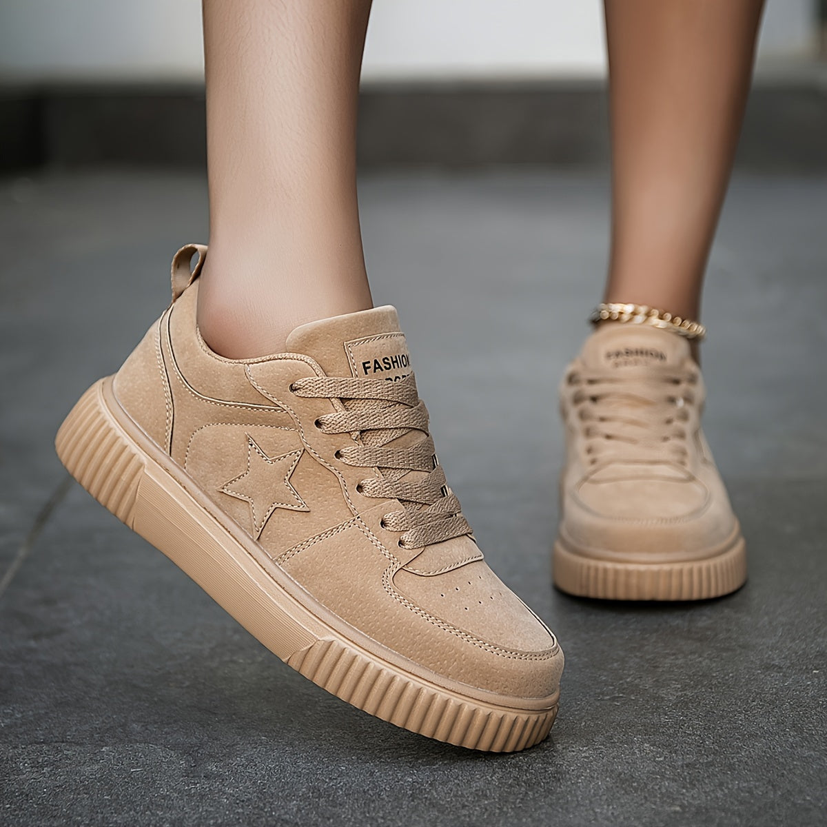 Women Minimalist Star Pattern Lace-Up Casual Sneakers Lightweight Low Top Shoes