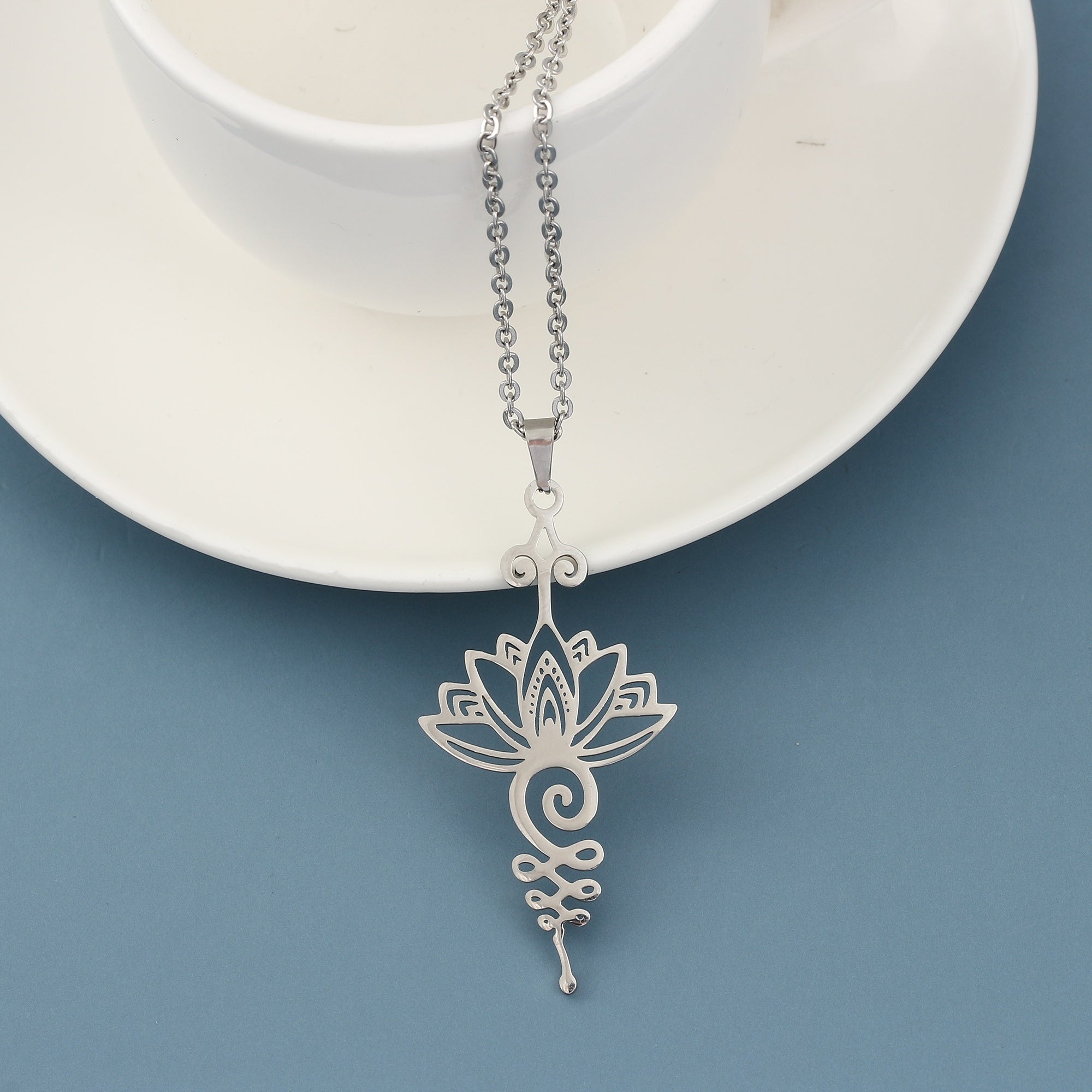 Женское ожерелье-лодочка с кулоном, полая ювелирная украшение, подарок, кулон для йоги
