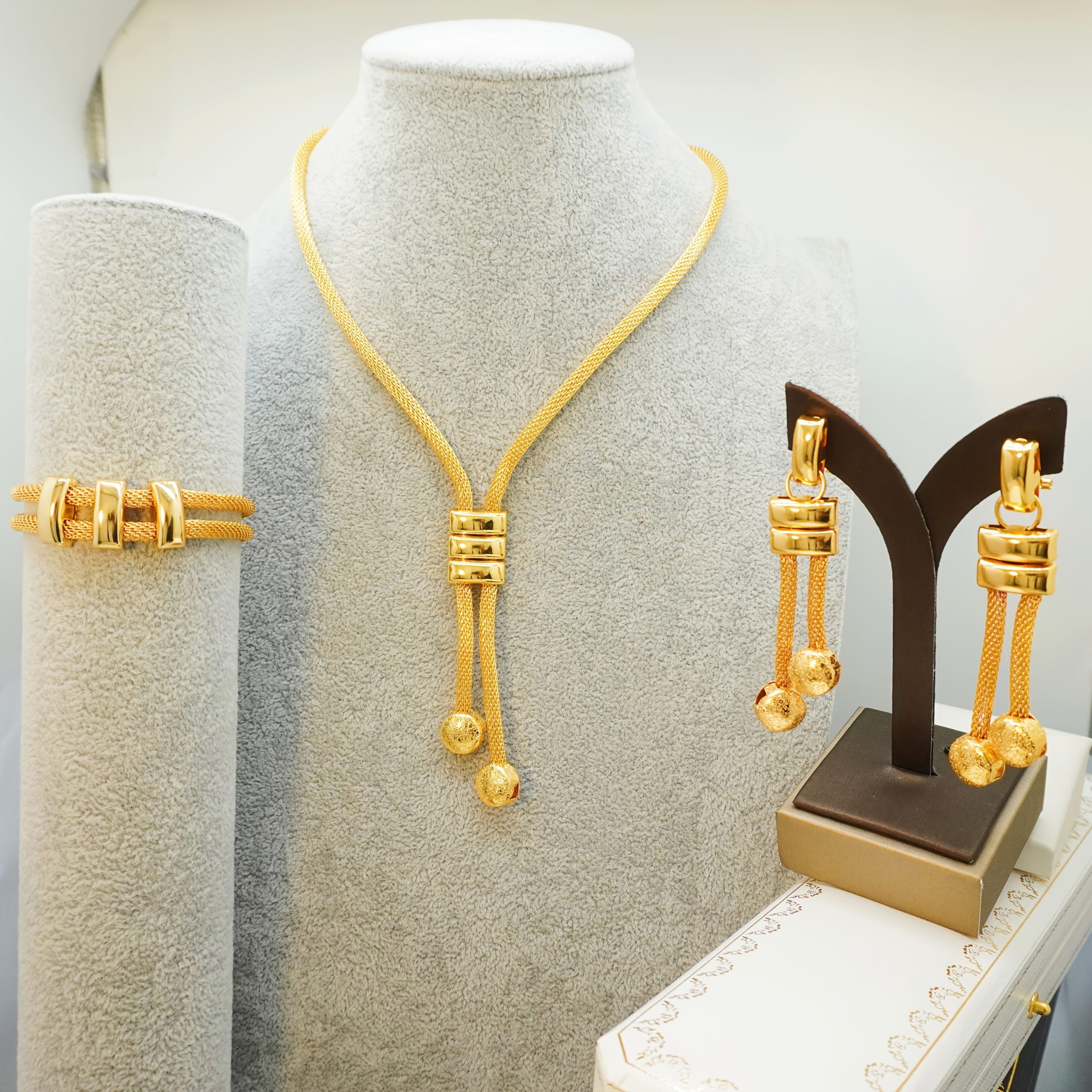 Gold-Plated Copper Jewelry Set Necklace Earrings Bracelet Minimalist Daily Wear Occasions