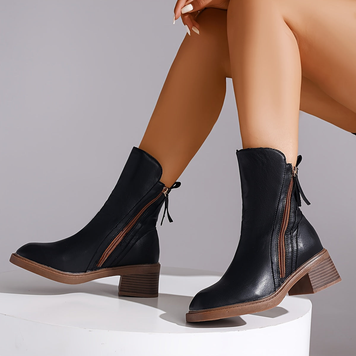 Ayollar uchun faux charmli qattiq poyabzal, zippersi bilan, qora, qishki poyabzal