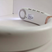 JKUOO Portativ Bo'yin Fanı harakatda sovuq bo'lish uchun qulay va ko'p qirrali variant. LED displey, USB bilan zaryadlash, 5 tezlik sozlamalari va rangli kechki chiroq funksiyasi bilan, bu fan uyda, ofisda, dam olish vaqtida foydalanish uchun mukammal.