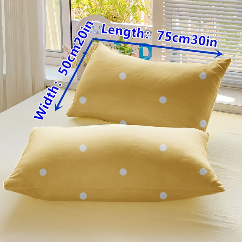 Yotoqxona uchun mo'ljallangan ikki rang-barang mustahkam polyester yostiq qoplamalari.