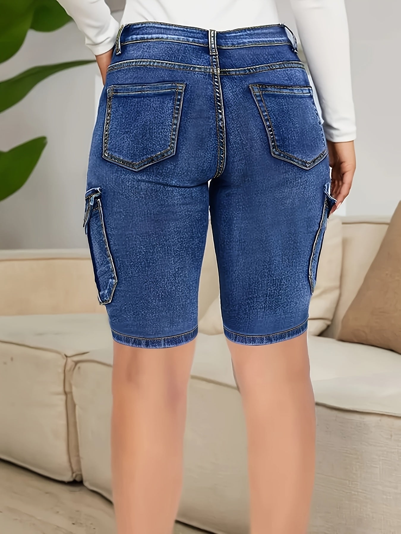 Plus Size Women's Stretch Denim Cargo Shorts Mid-Thigh Pockets