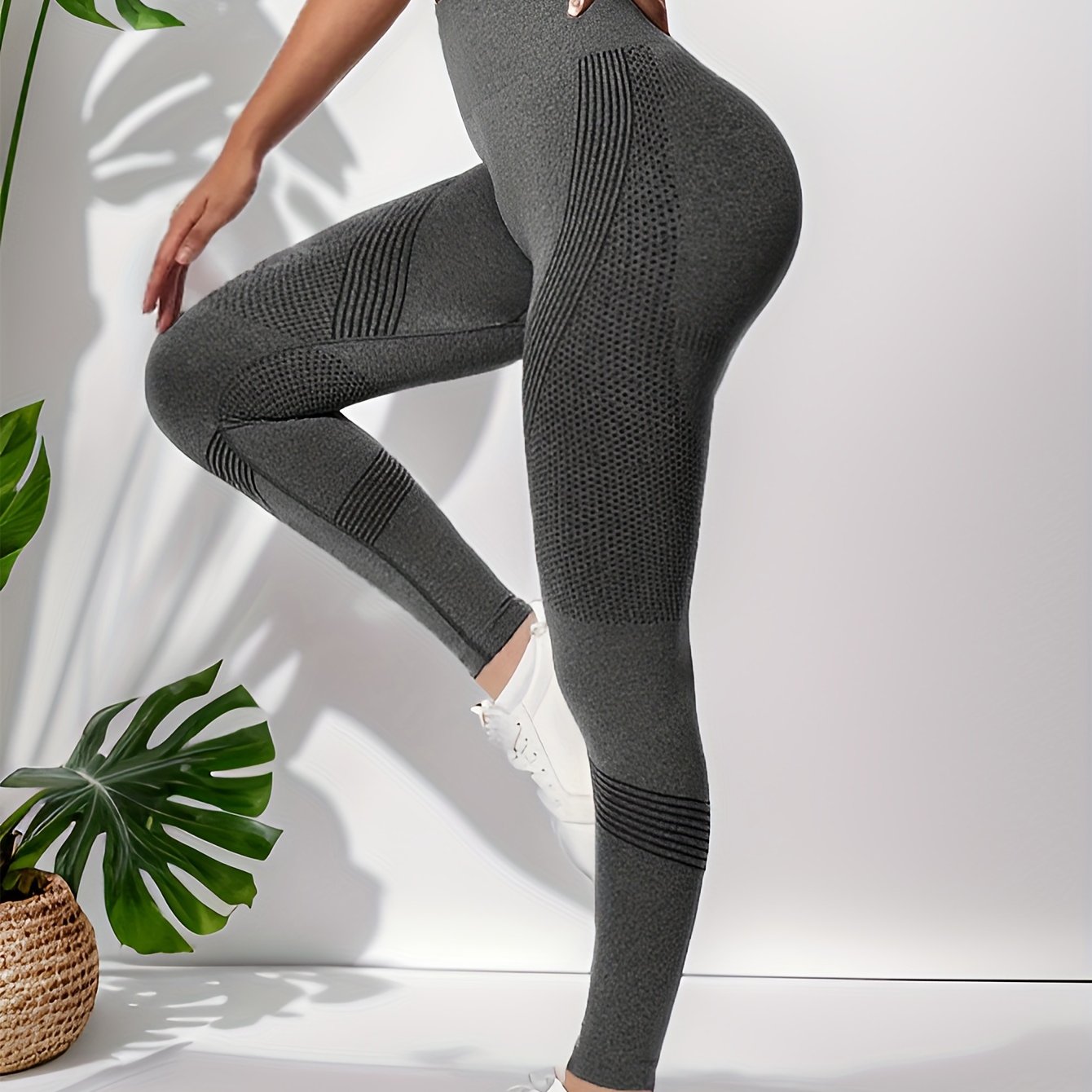 Women's High Waist Seamless Yoga Leggings with Side Stripe Quick-Dry Activewear