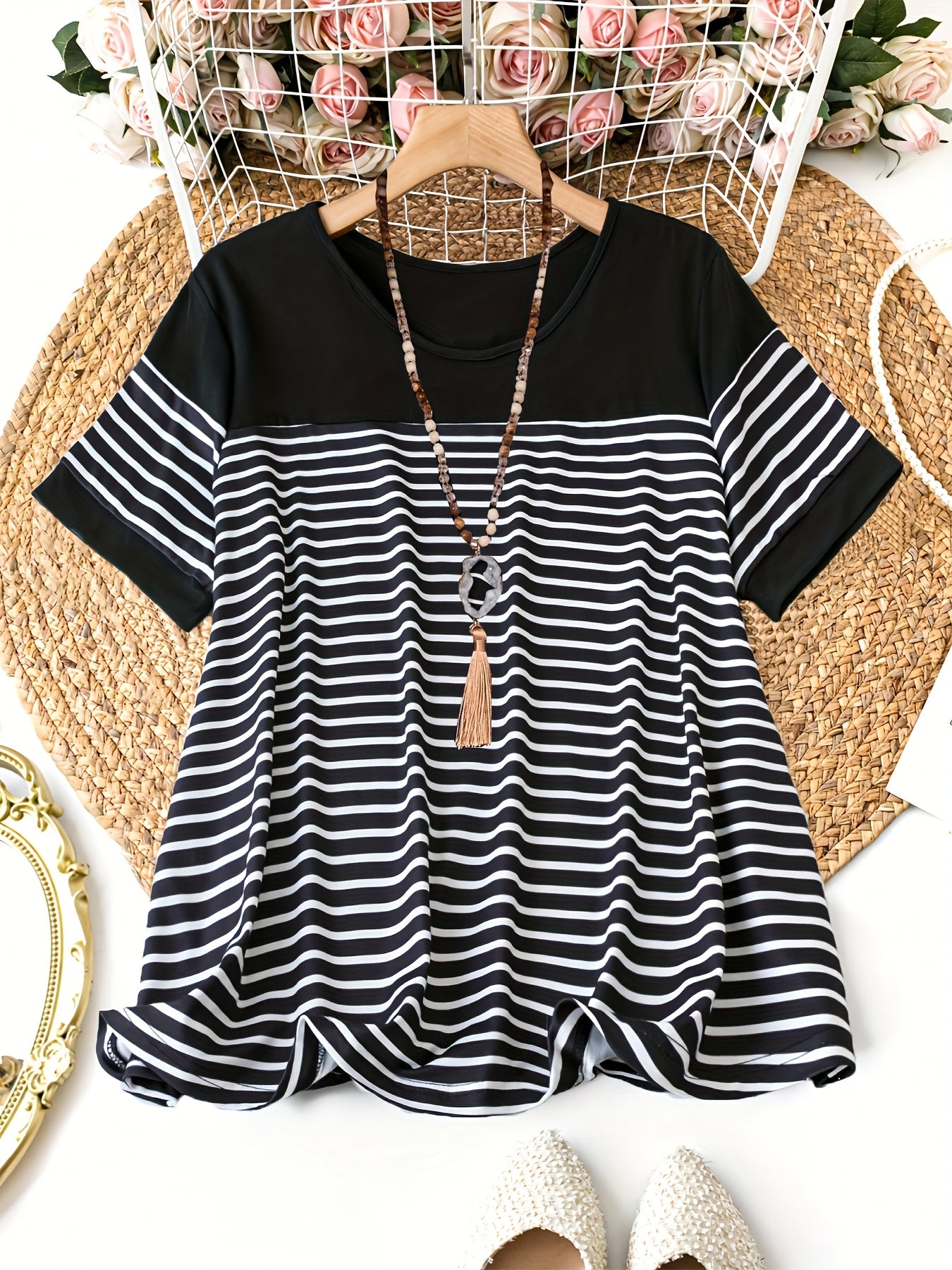 Women's Striped Stretch T-Shirt Crew Neck Polyester Spandex All Season