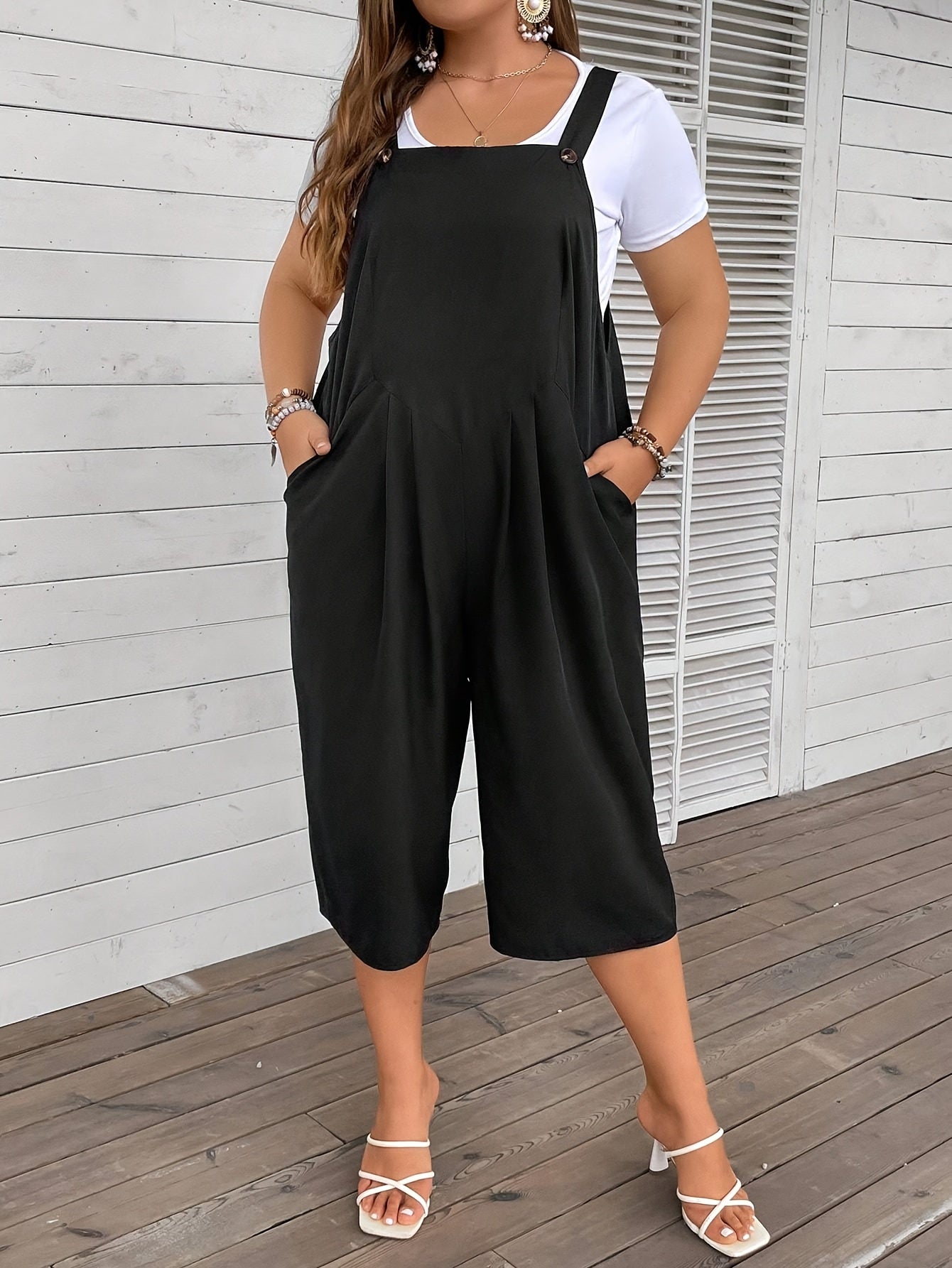 Women's Plus Size Green Sleeveless Overalls with Pockets