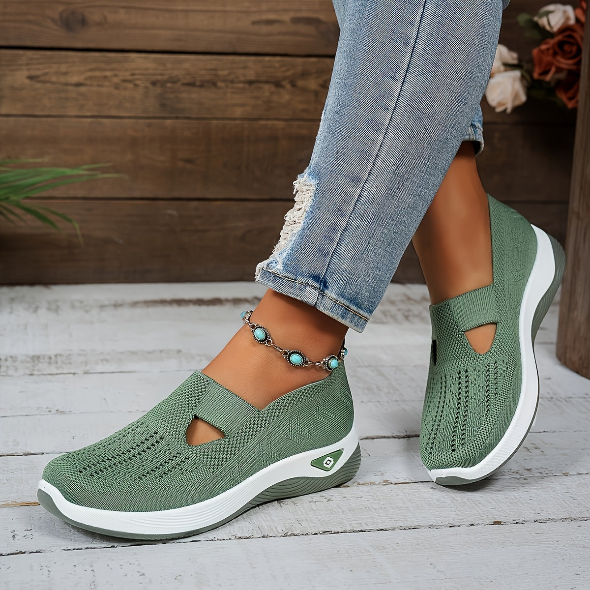 Women's Mesh Slip-On Sneakers Lightweight Breathable Walking Shoes