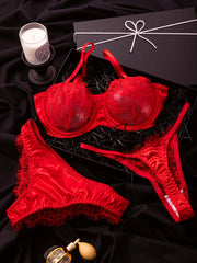 Conjunto de lencería floral de mujer con sujetador sin relleno y tanga