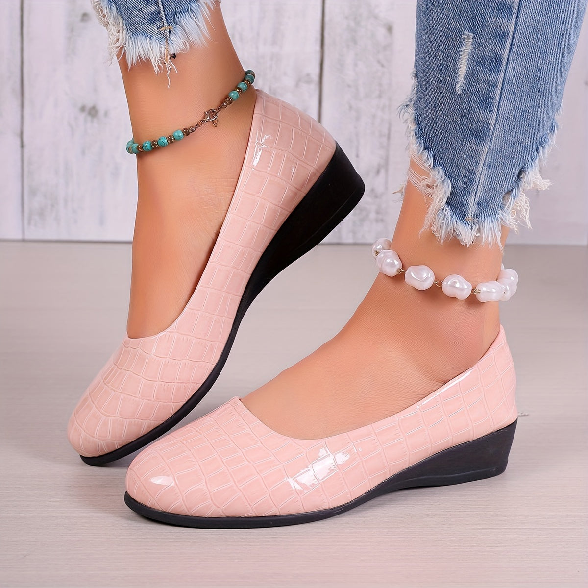 Women’s Plaid Lightweight Soft Sole Ballet Flats with Glitter Embellishment