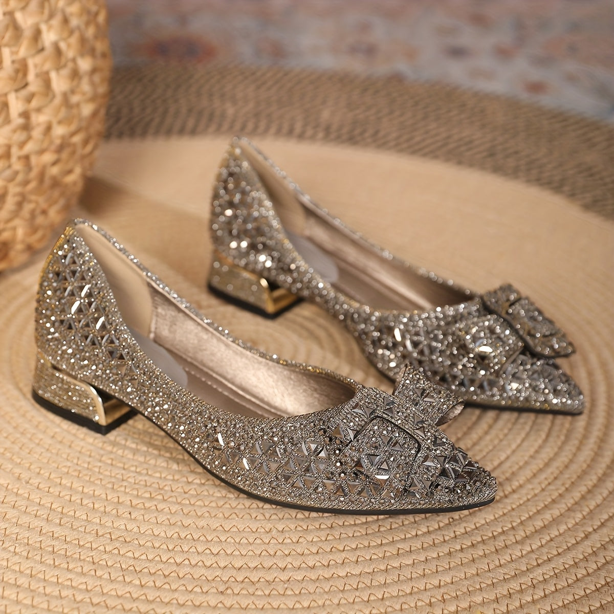 Women Flat Shoes Water Drilled Pointe Slip-On Casual Shoes For Large Size