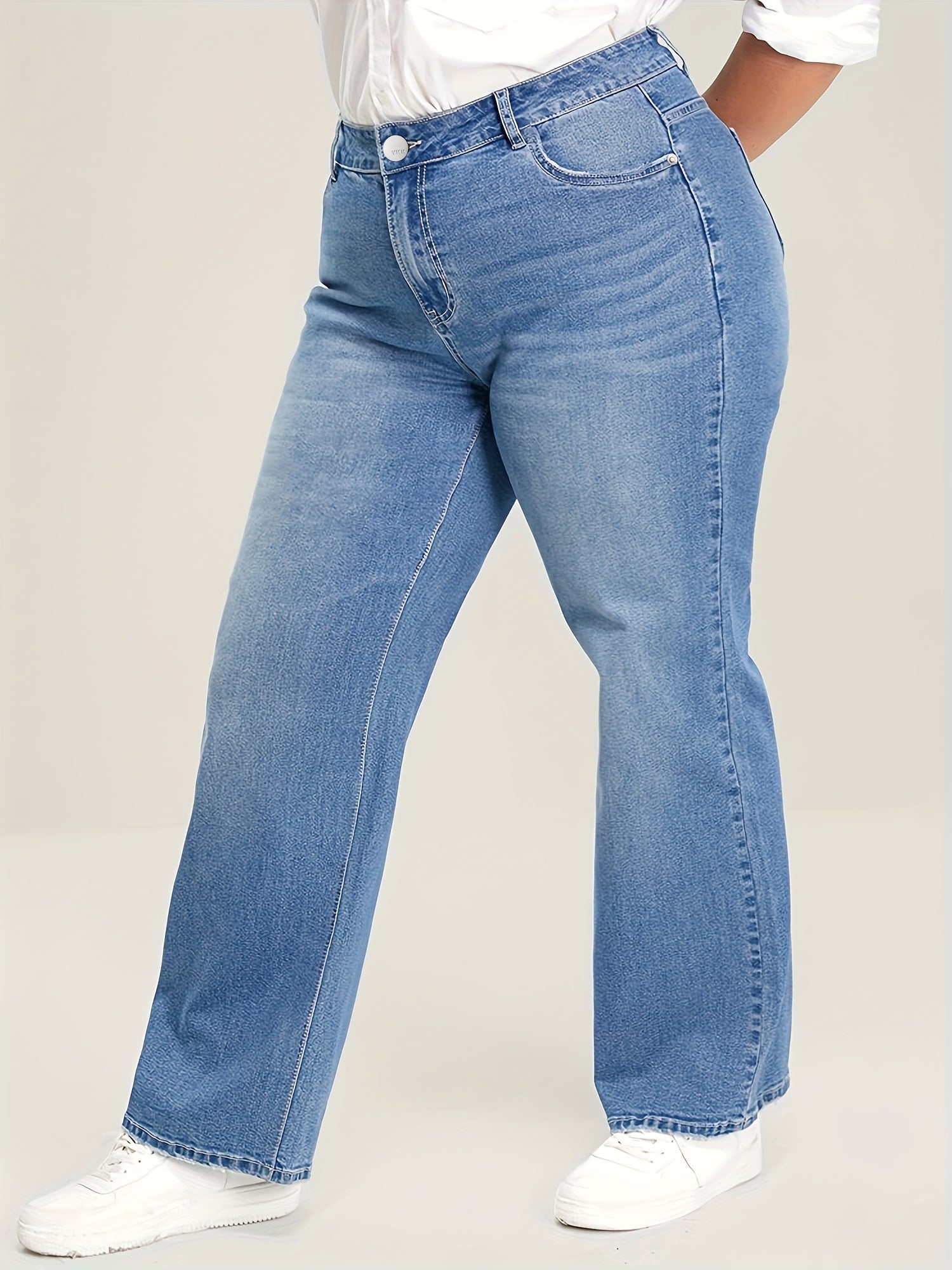 Women's Plus Size Blue Washed High Rise Wide Leg Jeans