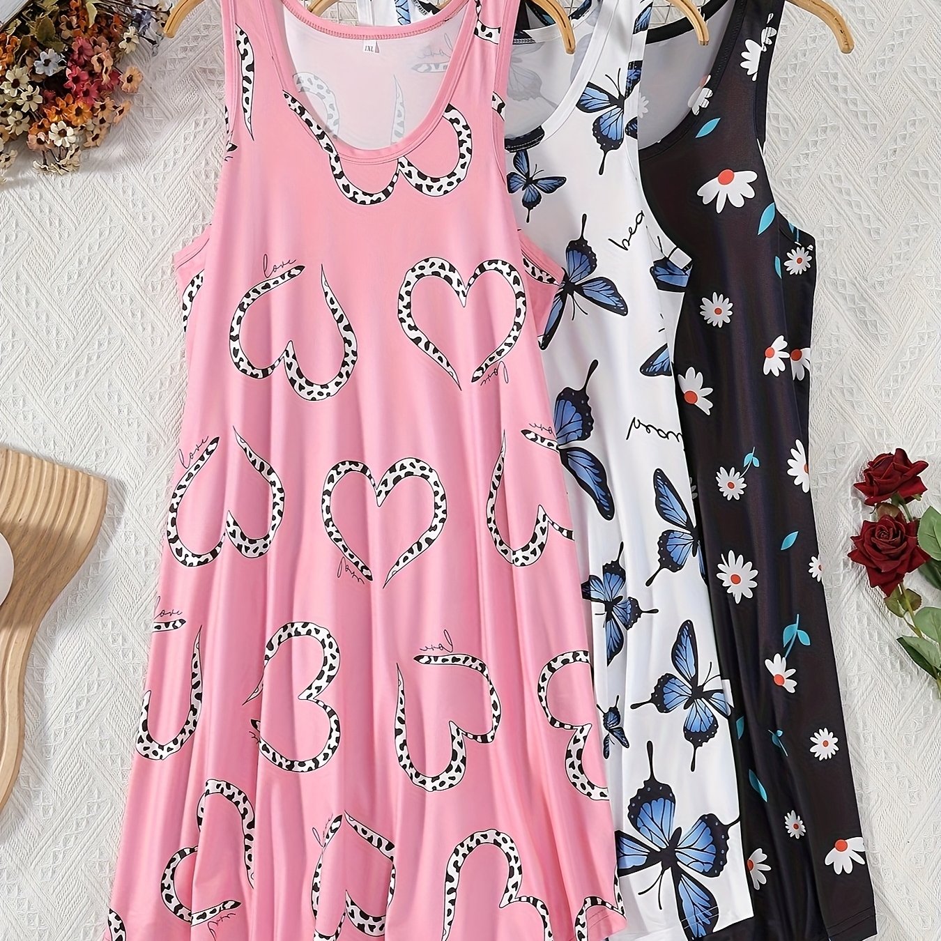 Women's Plus Size Sleepwear Set Casual Nightgowns with Cartoon Hearts and Butterflies