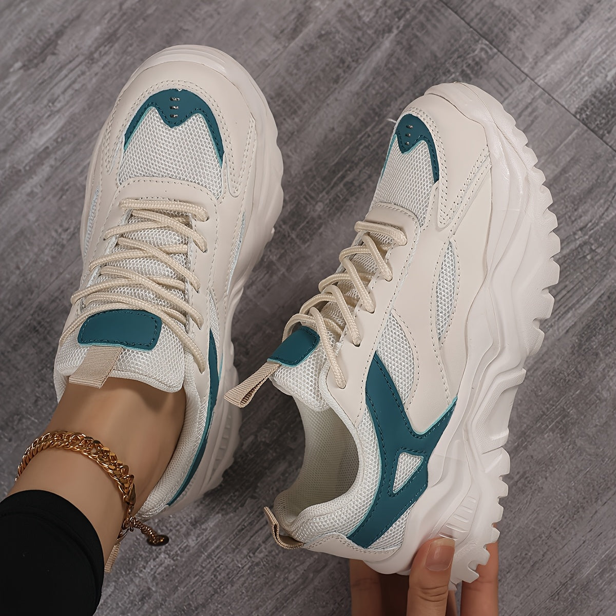 Women's Breathable Mesh Low-Top Sneakers Lightweight Casual Shoes Black White Pink Teal