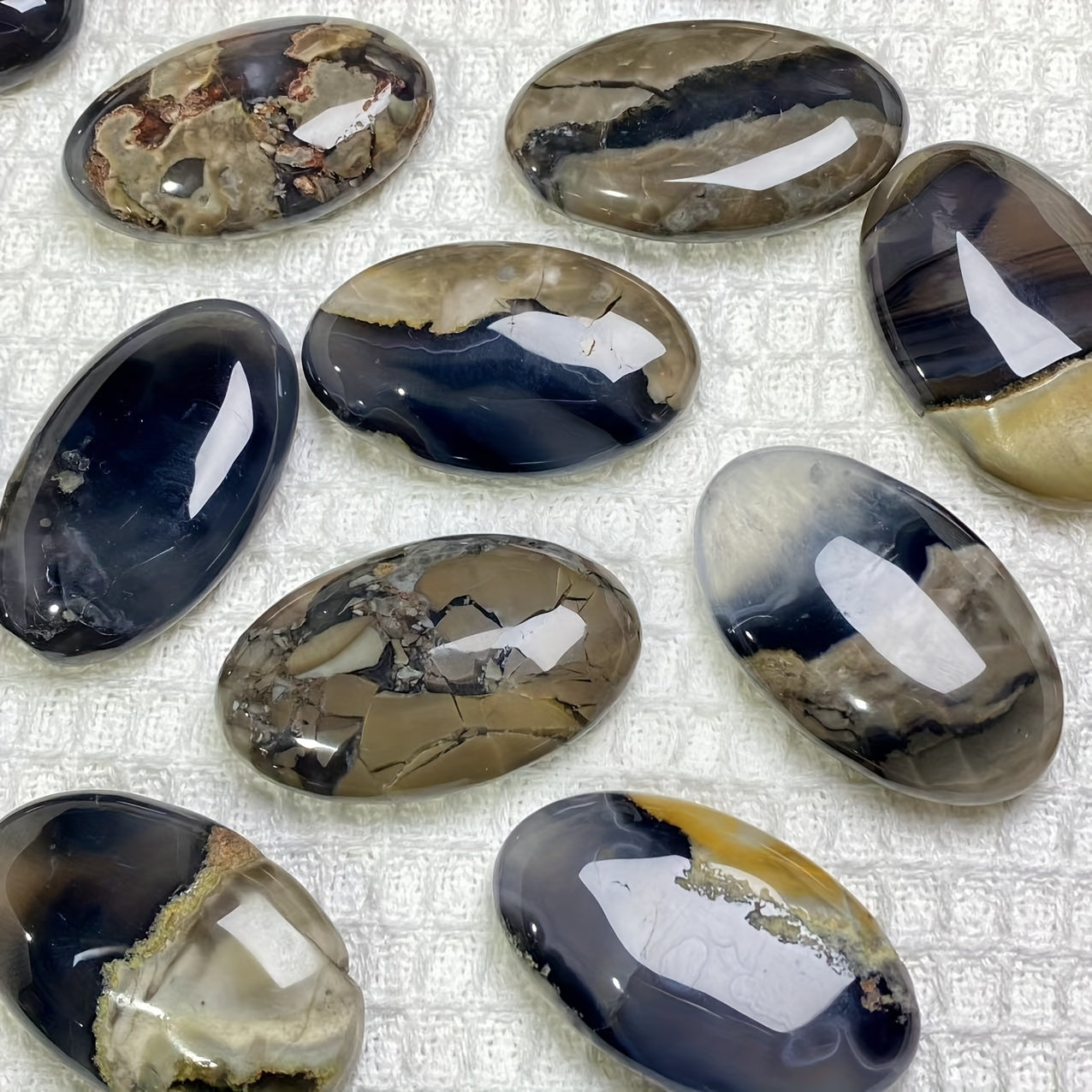 Palma de ágata volcánica fluorescente para decoración del hogar, piedra reactiva a UV