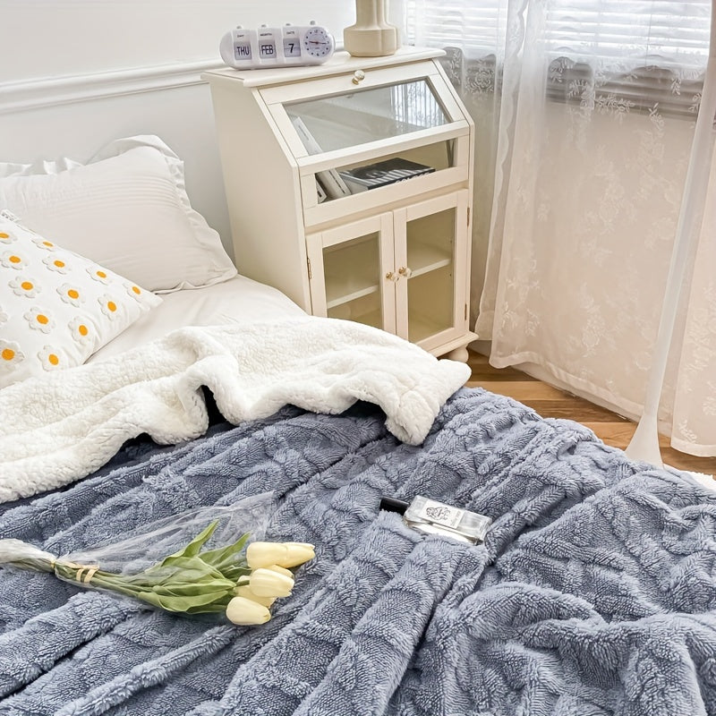 Thick Velvet Blanket for Bed and Sofa Cozy All-Season Home Decor