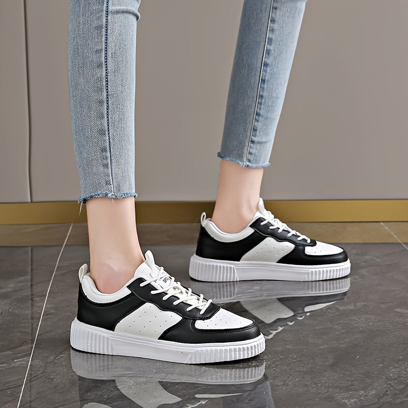 Women's Two-Tone Sneakers Black White Lightweight Casual Shoes