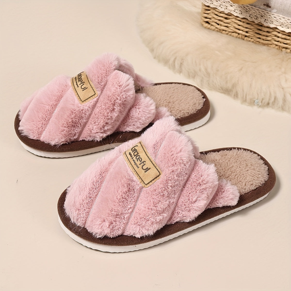 Unisex Checkered Plush Slippers Non-Slip EVA Sole All-Season Home Shoes