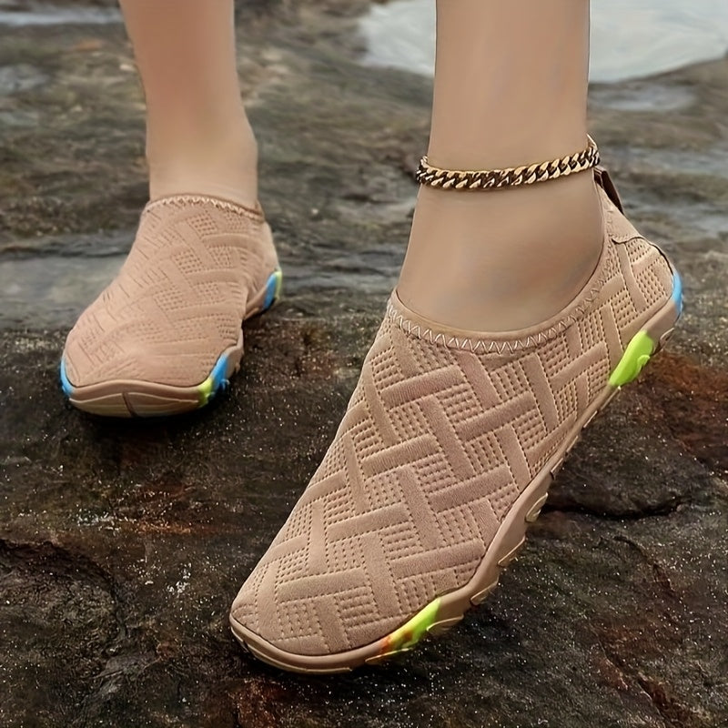 ayollarga mo'ljallangan yengil nafas oladigan suzish poyabzali, sirpanmaydigan guma ostki, ochiq barmoqli plyaj suv poyabzali