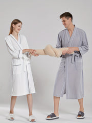 Unisex Japanese-Style Waffle Weave Bathrobe with Pockets and Belt for All-Season Comfort