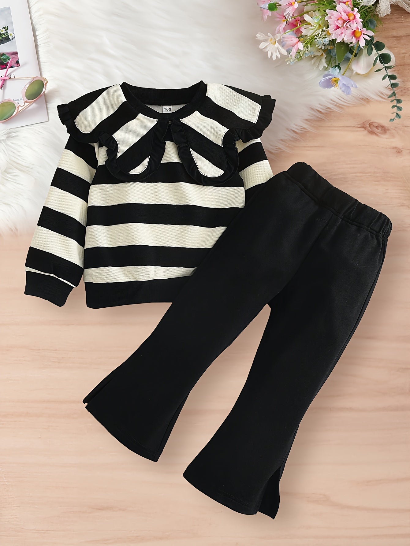 Детский комплект: свитер и брюки с сердечным узором для весенне-осенней одежды на улицу