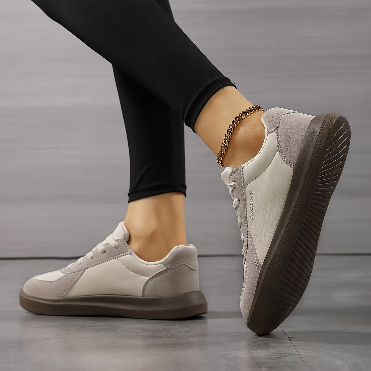 Women's Low Top Lace-Up Sneakers Breathable Fabric Cushioned Sole