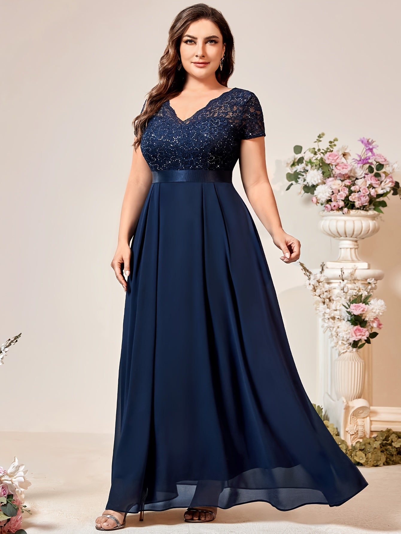 Plus Size Women's Long Lace Dress V-Neck Short Sleeves Floor-Length Spring Summer