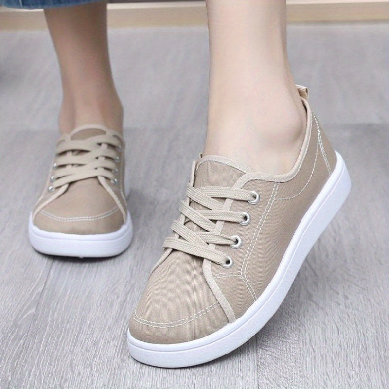 Women's Breathable Casual Sneakers Flat Sole Black White Contrast Stitching