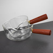 Borosilicate Glass Saucepan 690ml with Wooden Handle V-Shaped Spout Gas Stove Compatible