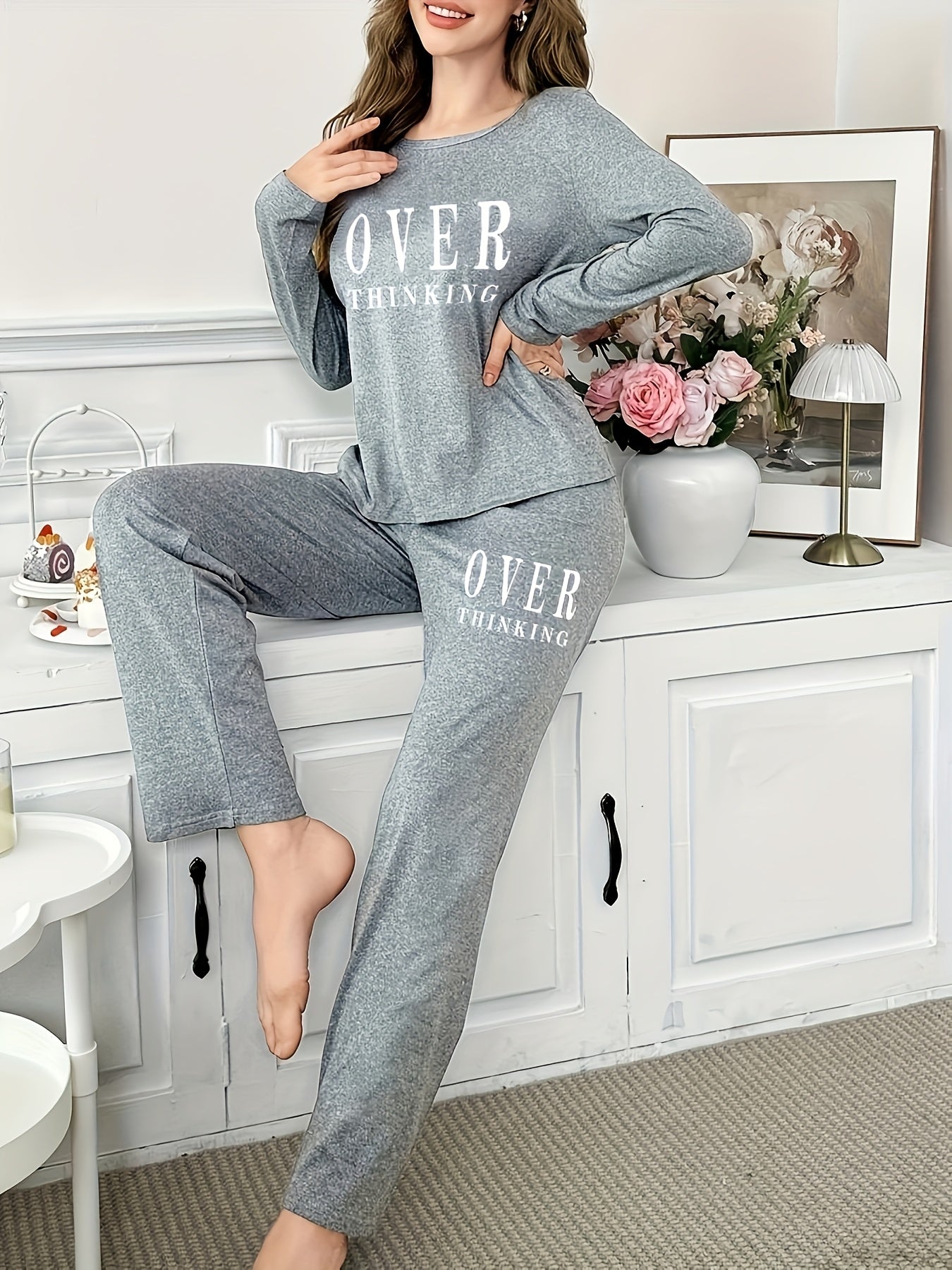 Women's Letter Print Lounge Set Long Sleeve Top and Pants for Fall Winter