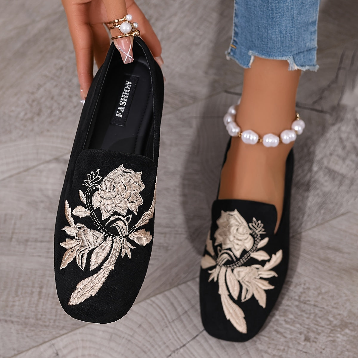 Women's Floral Embroidered Square Toe Slip-On Flats Casual Black Shoes