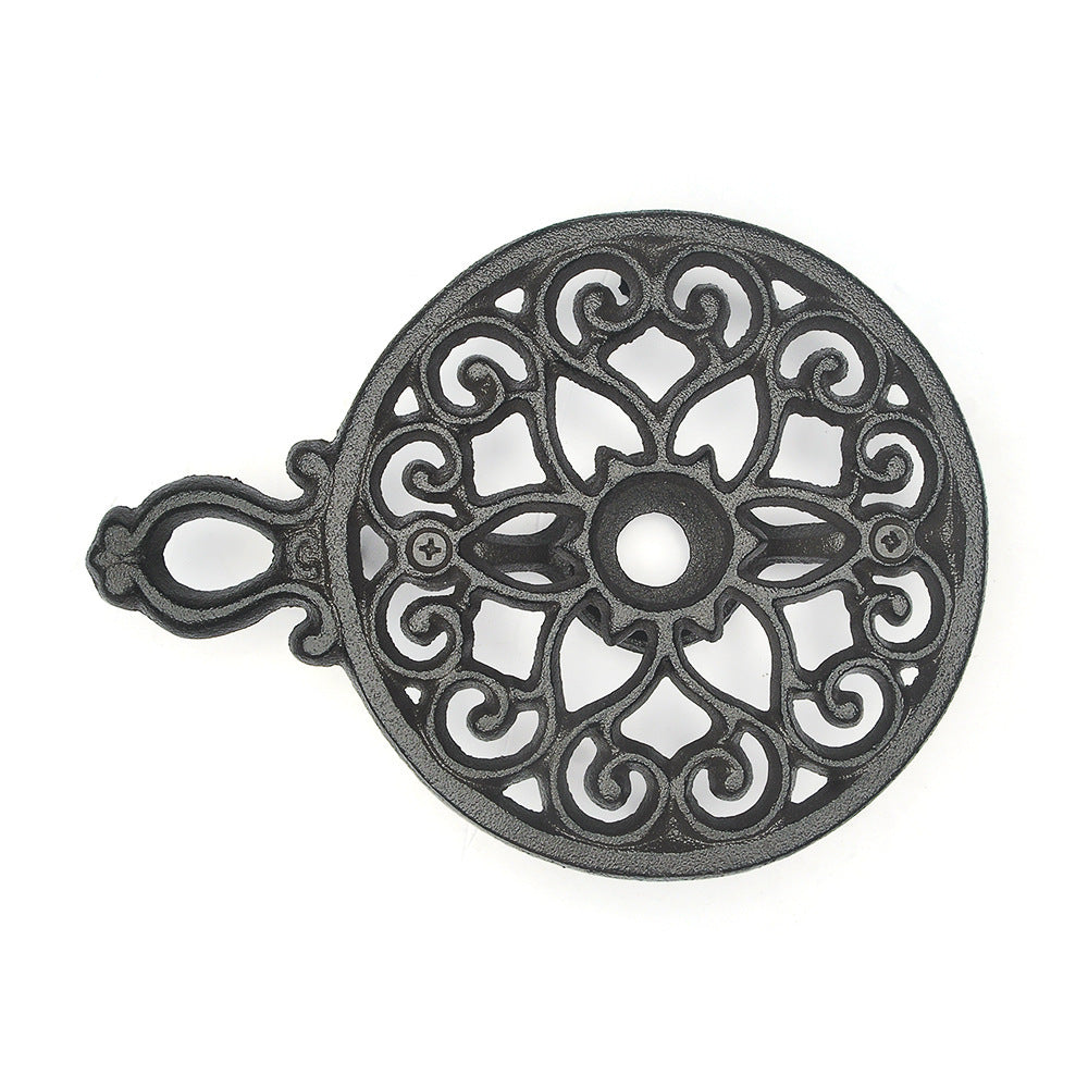 Vintage qumushdan yasalgan pech nafosatli gul dizayni bilan, elektrsiz qahva, choy va ovqatni isitish uchun ideal, bayram tadbirlari uchun mukammal.