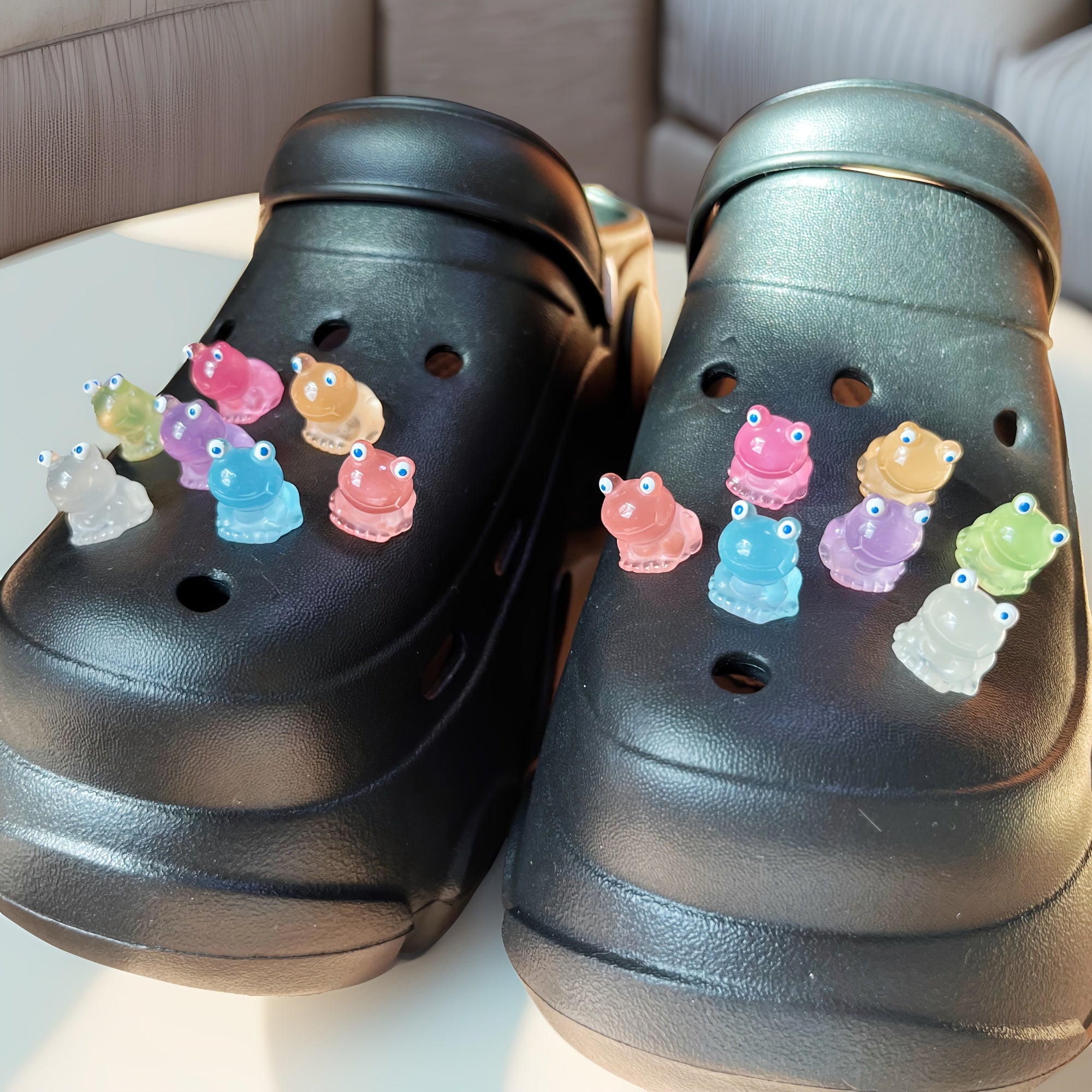 Unisex Resin Frog Shoe Charms for Clogs and Sandals, Glowing, Pack of 14