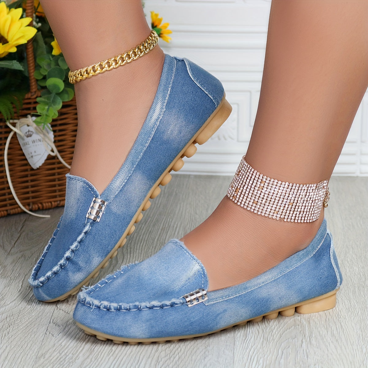 Women's Cloud Pattern Flat Shoes Lightweight Slip-On Casual Walking Shoes