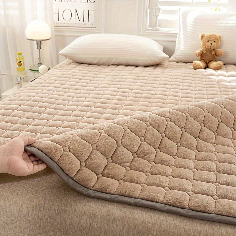 Thick Milk Velvet Checkered Mattress Protector Bedspread Cover for Winter