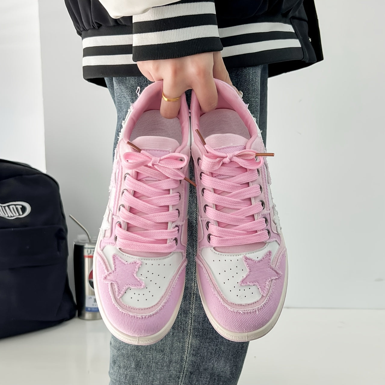Women's Vintage Star-Patterned Sneakers Breathable Lightweight Non Slip