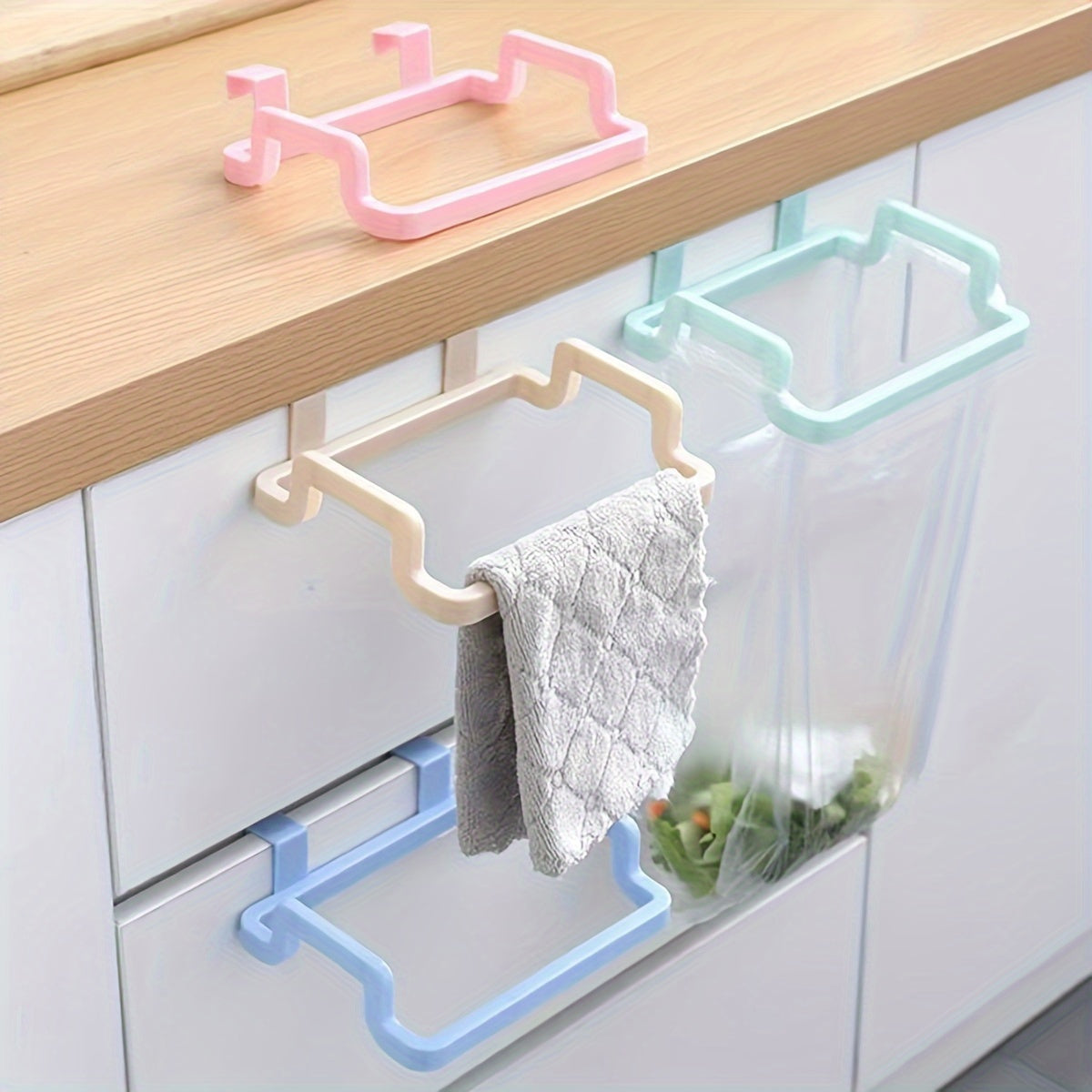 Rang-barang devorga o'rnatiladigan plastmassa sumka dozatori oshxona, omborxona, hammom uchun 2 ta sumkani ushlab turadi