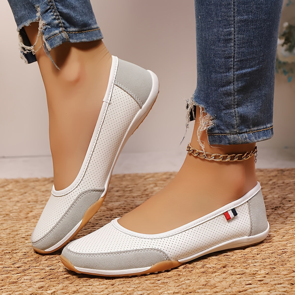 Unisex Breathable Lightweight Slip-On Driving Shoes for Comfort