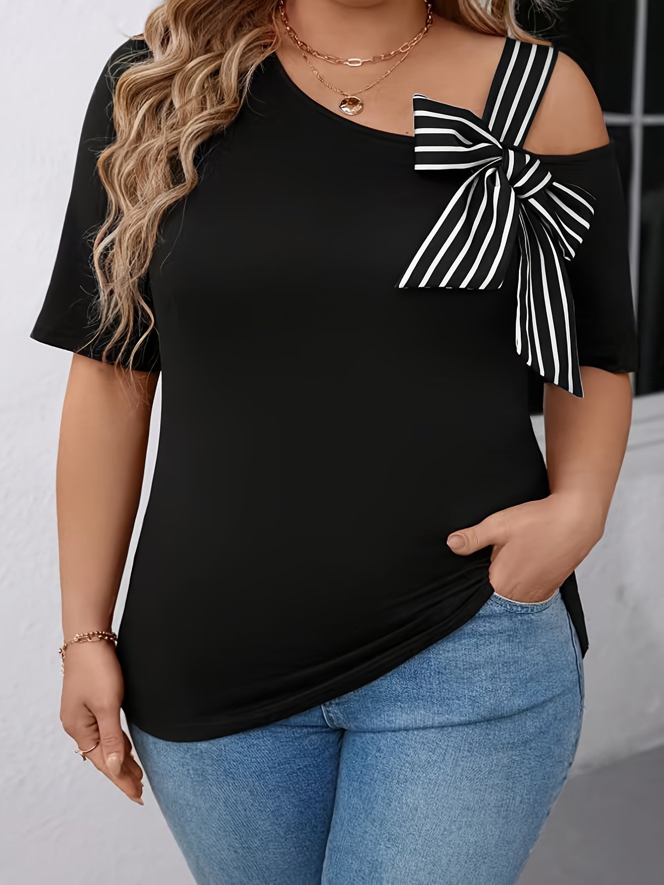 Plus Size Women's Black Asymmetrical One-Shoulder T-Shirt with Bow
