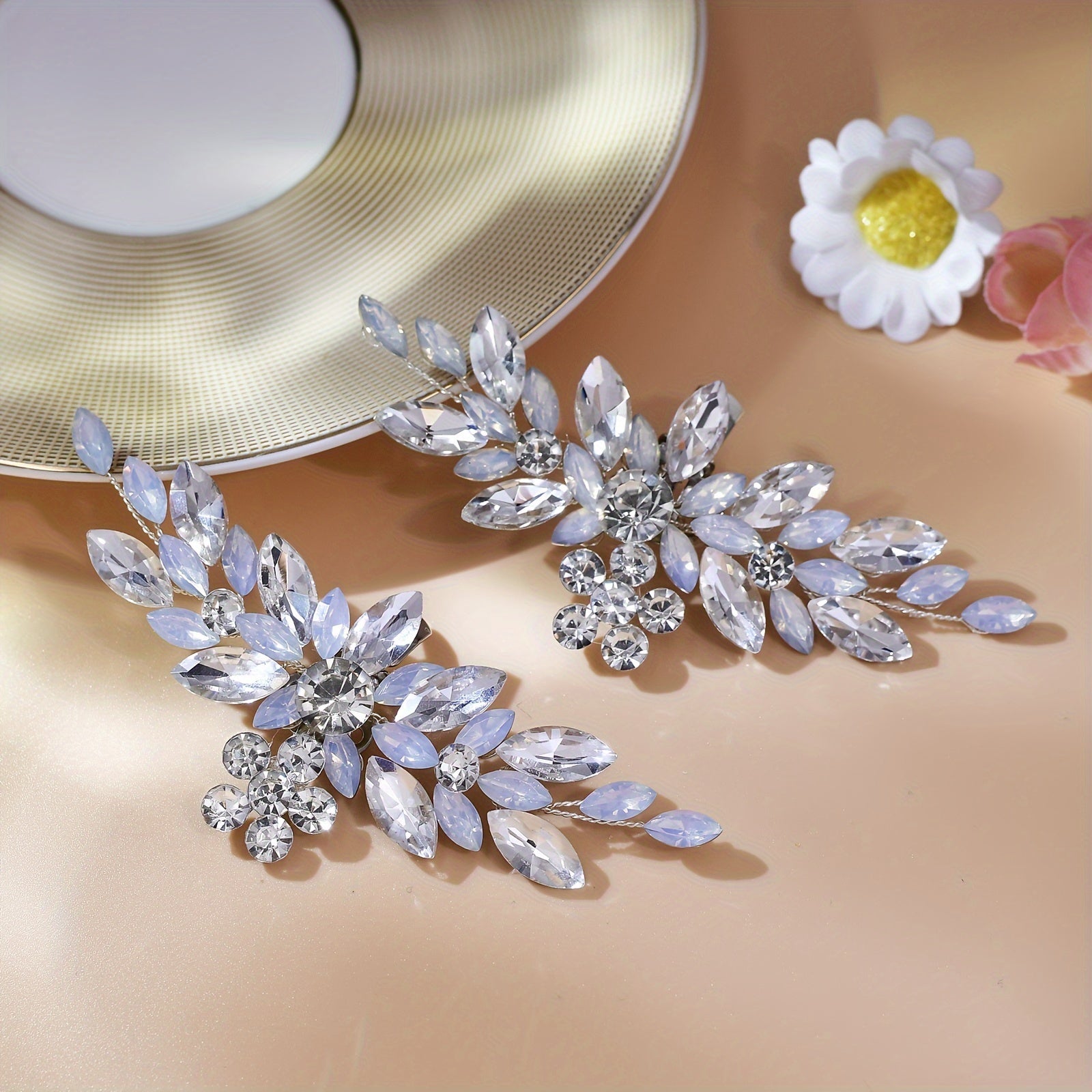 Set of 2 Synthetic Rhinestone Floral Shoe Clips with Pearl for Brides