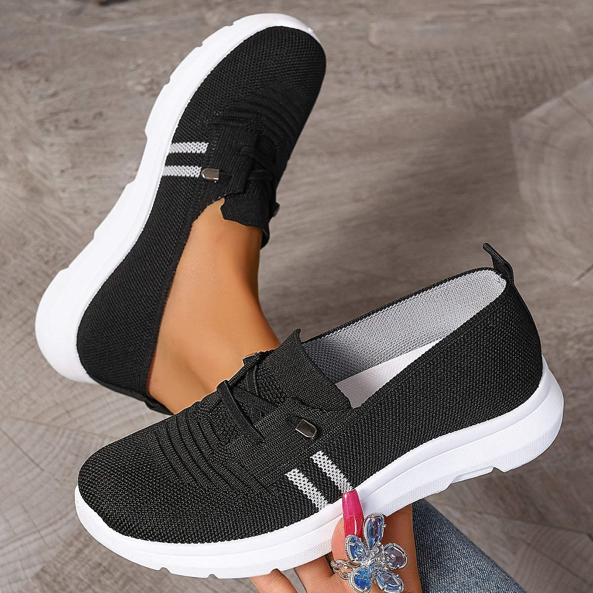 Ladies Breathable Casual Slip-On Sneakers Low Top Fabric Stripes