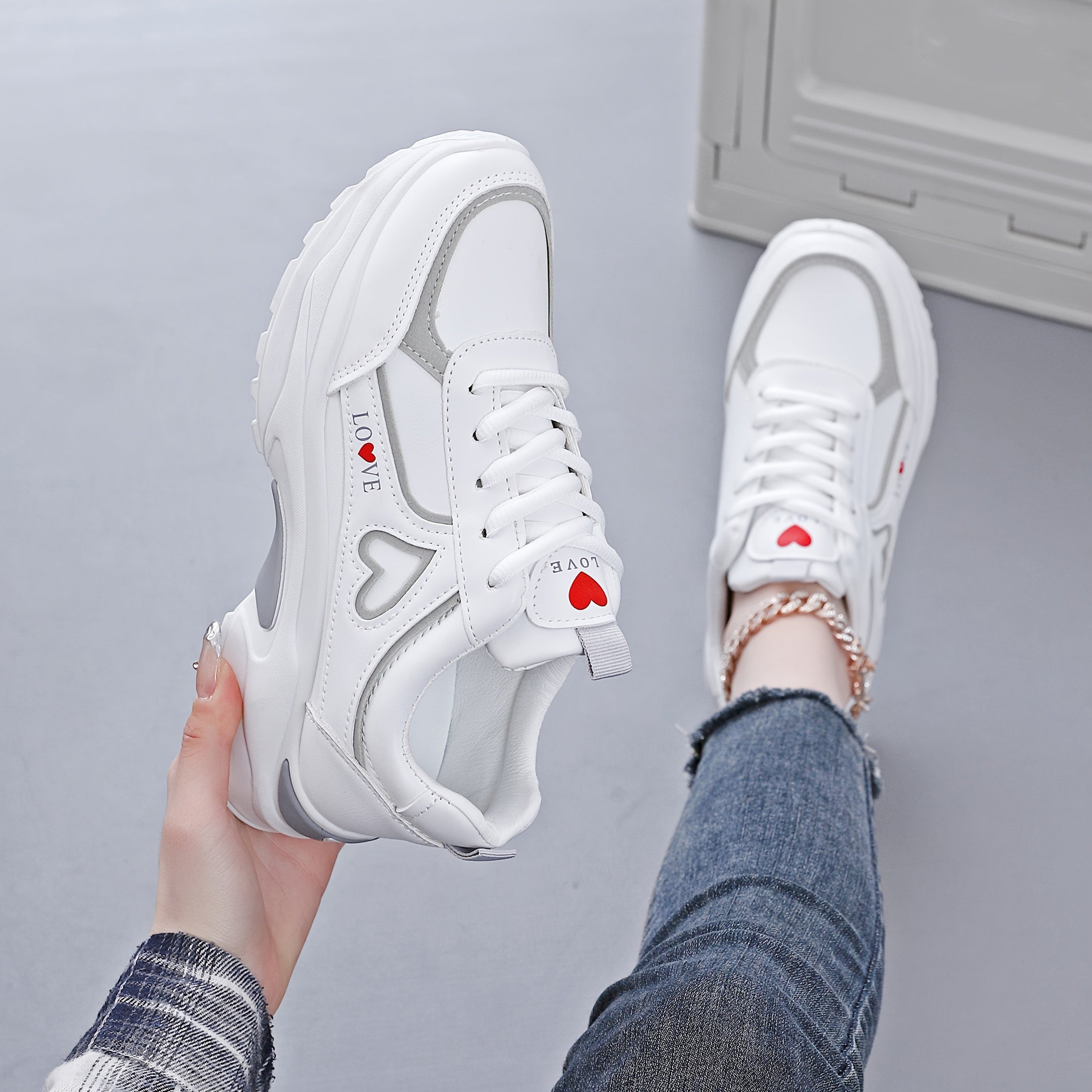 Women's White Black Casual Running Shoes Breathable Mesh Sneakers