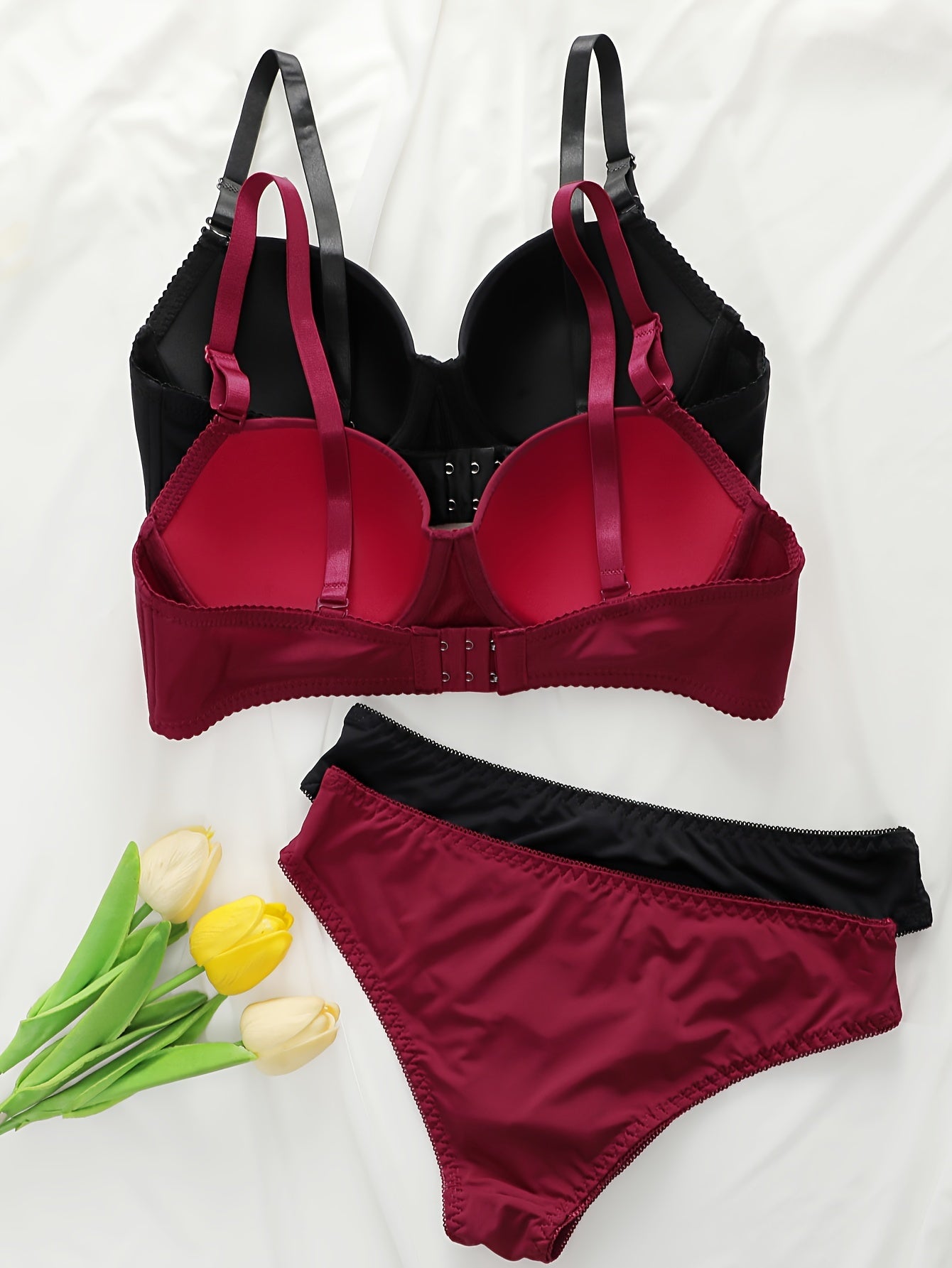 Women's Casual Underwear Set with Low Elastic Waistband and Steel Ring Details