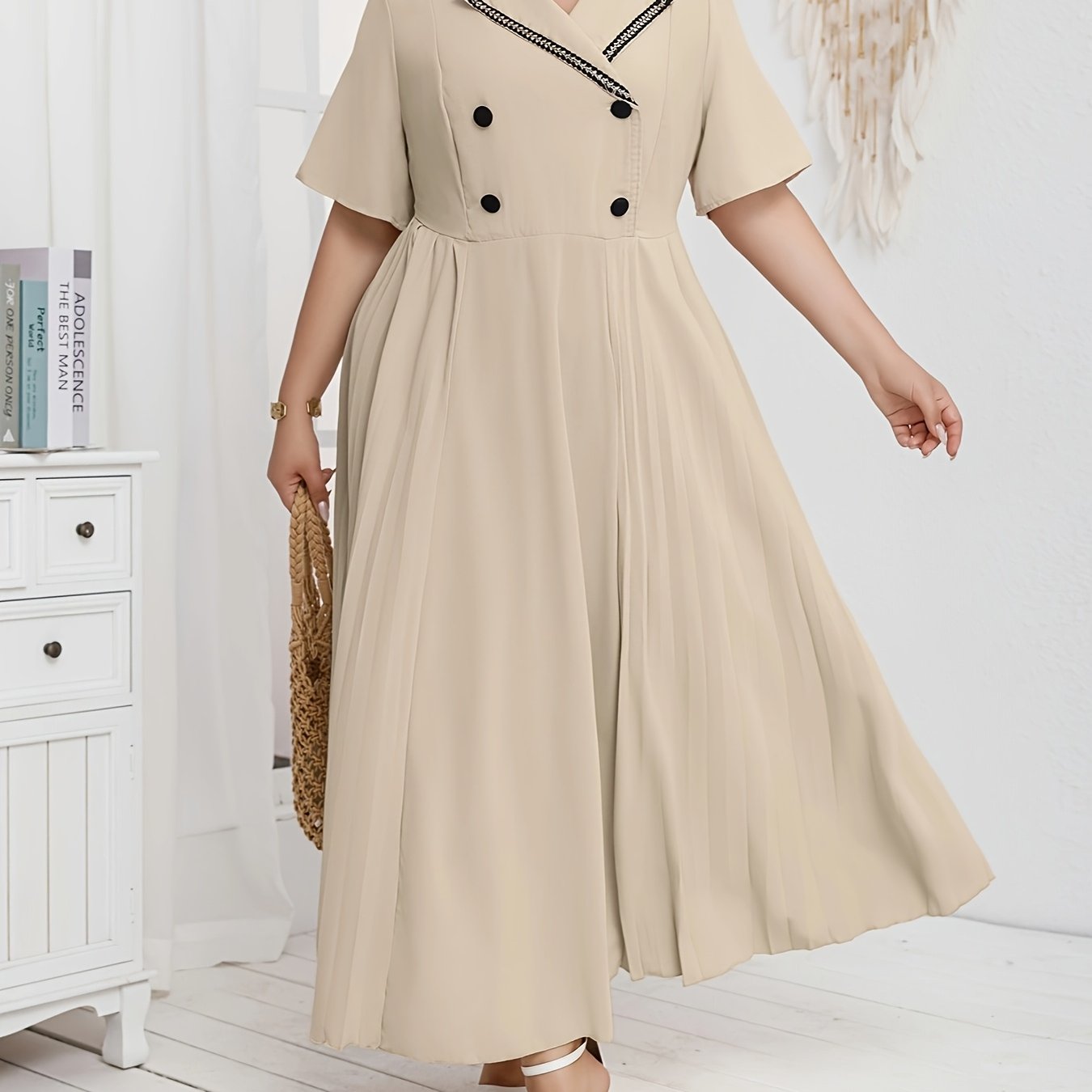 Women's Pleated Double-Breasted Dress With Minimalist Style