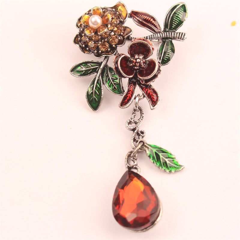 Floral Rhinestone Brooch with Irregular Flower Design for Clothing Bags Hats