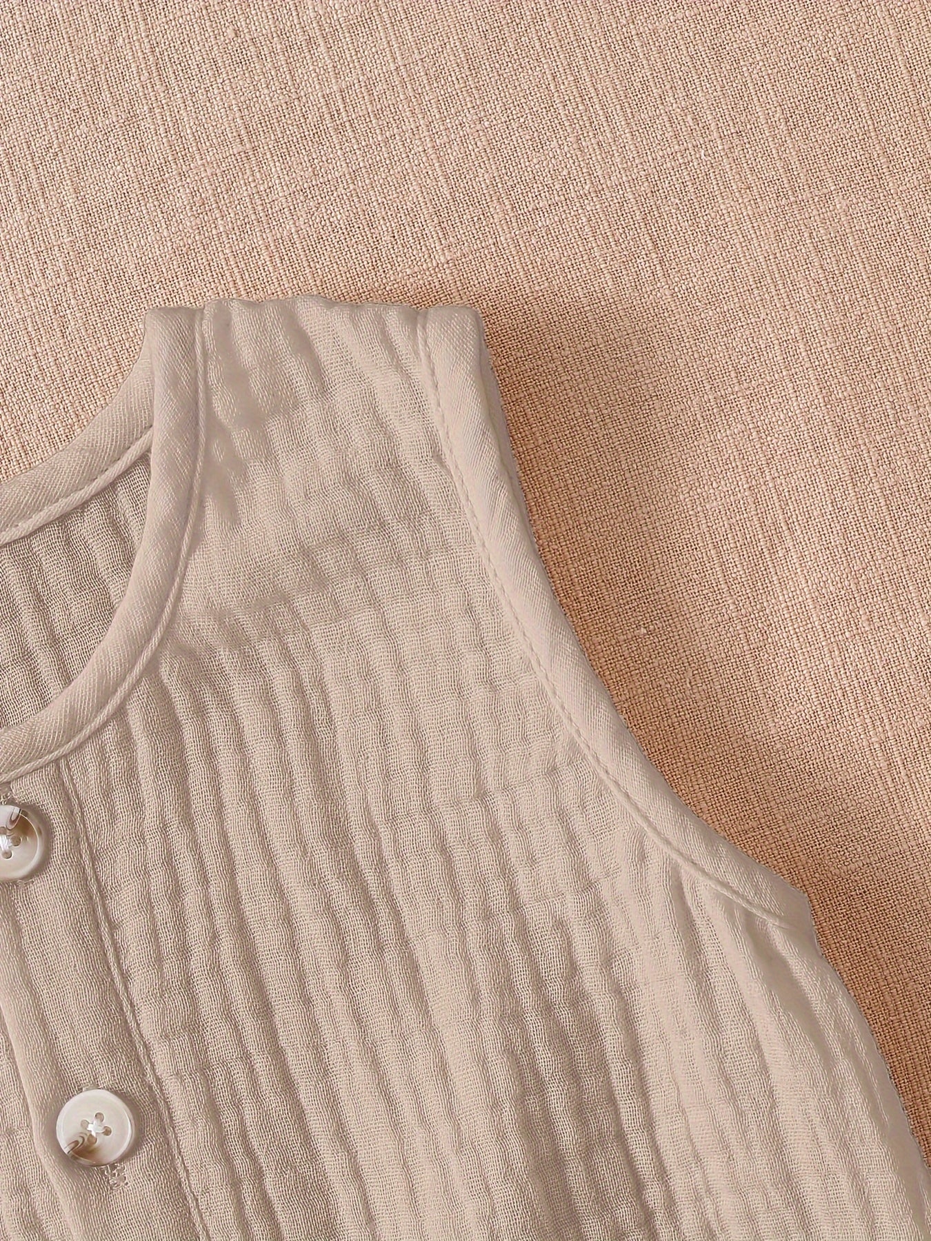 Детский комплект для девочки: белый жилет без рукавов и хлопковый комбинезон для лета