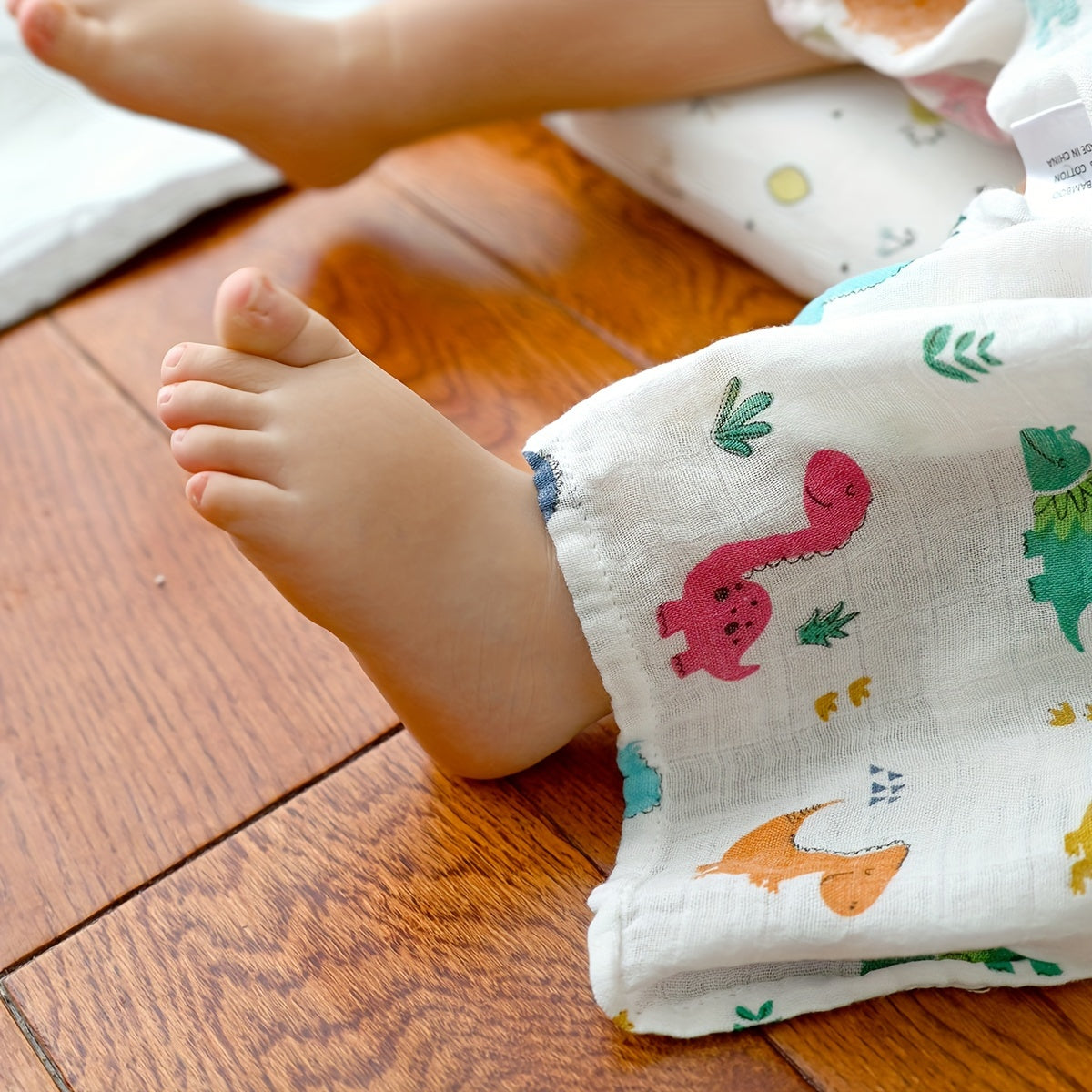 Baby Bamboo Cotton Muslin Gauze Dinosaur Blanket 119x109cm Soft Absorbent