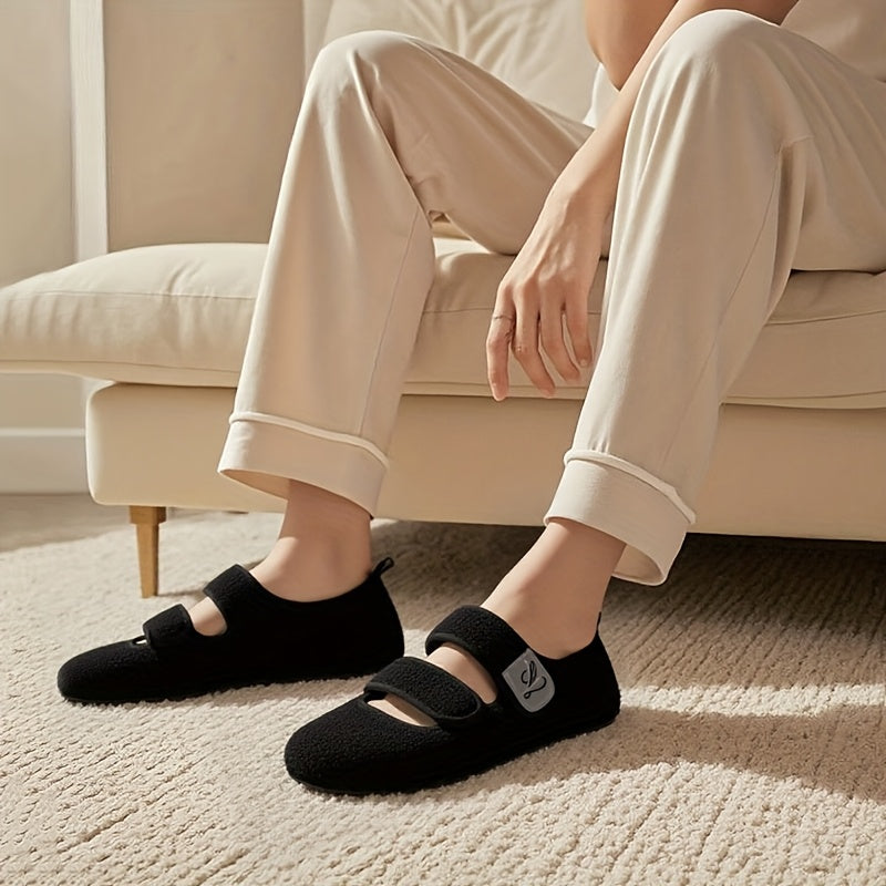 Женские легкие обувь на мягкой резиновой подошве для помещений и улицы, нескользящая