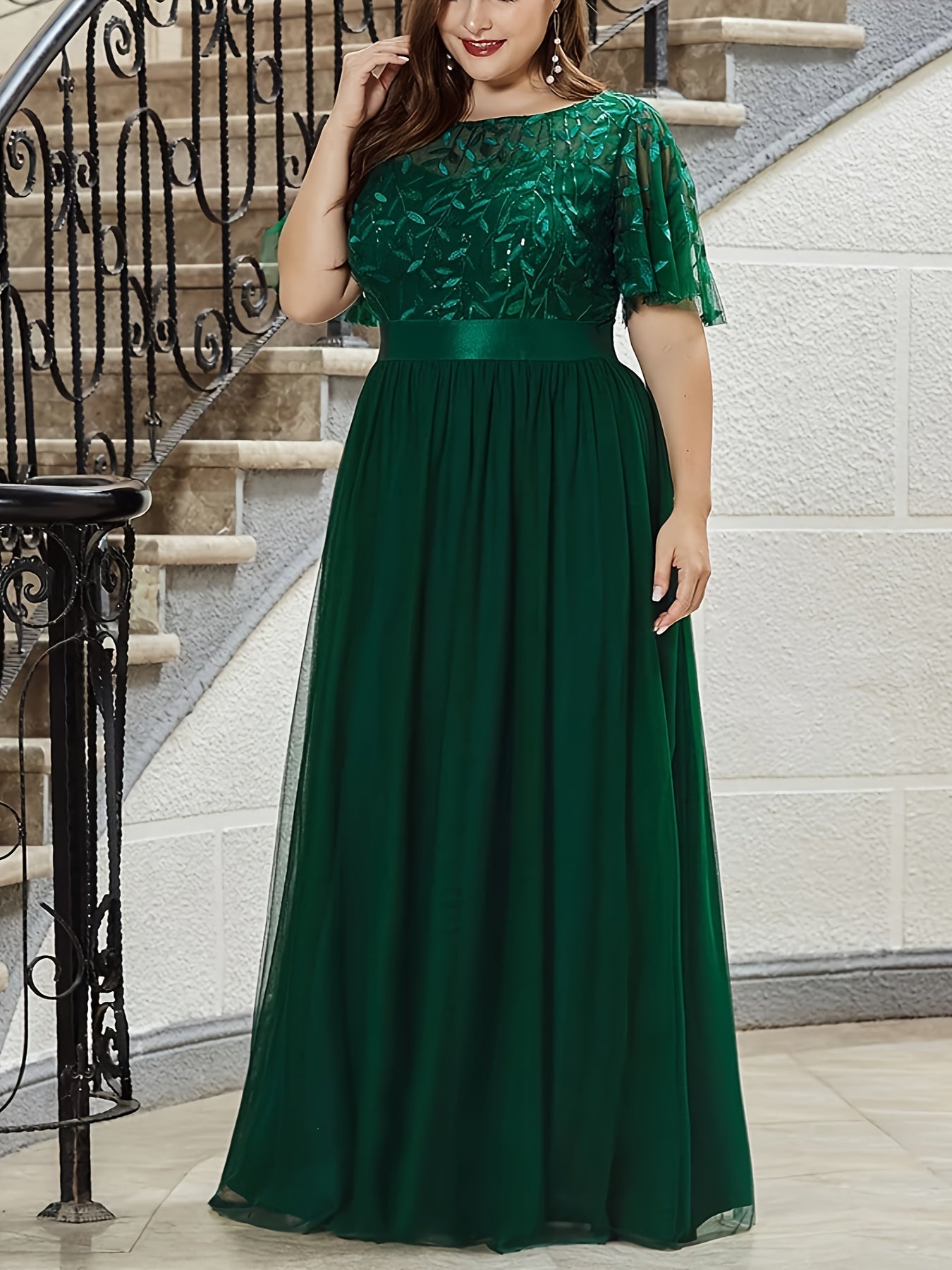 Women's Plus Size Emerald Green Lace-Trimmed Midi Dress with Belt